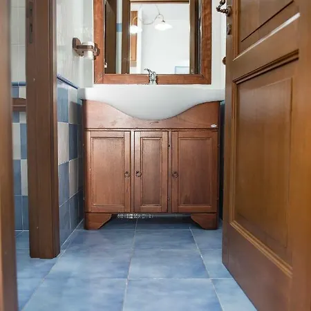 Maddalena 24 House Апартаменты Липари